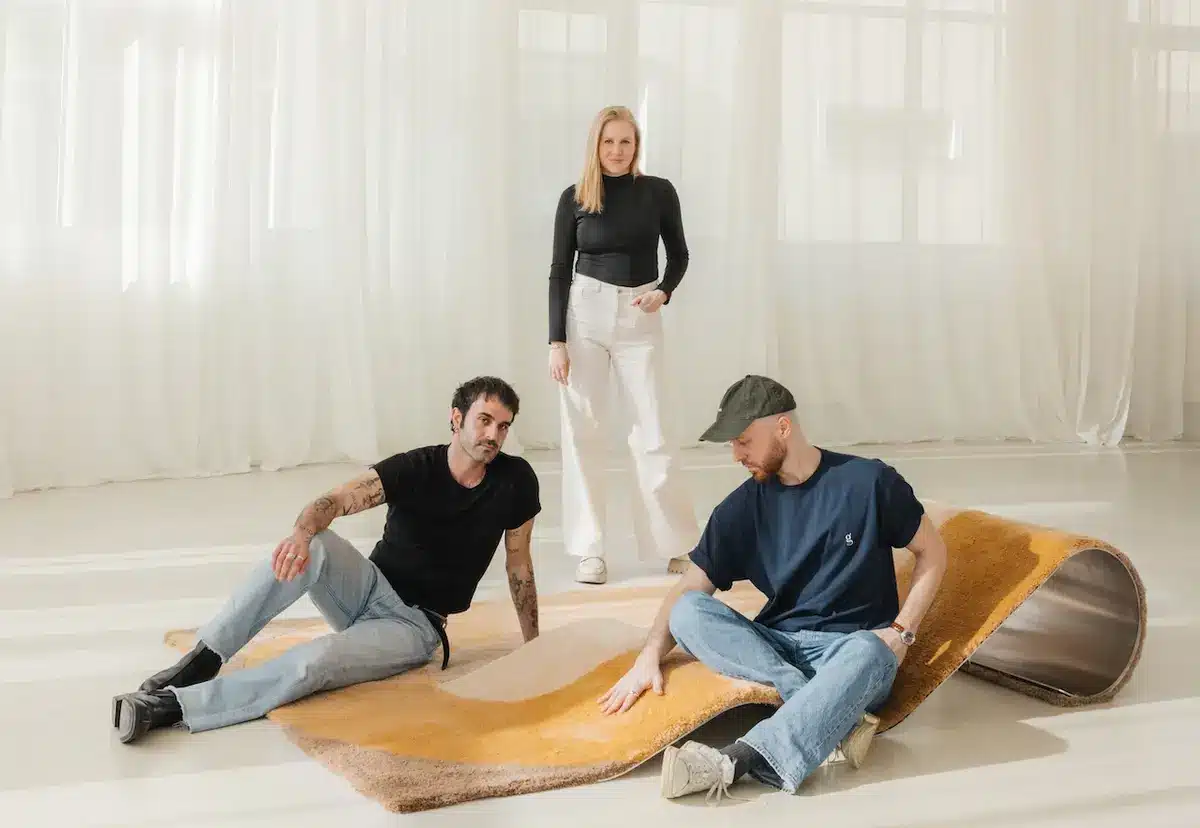 DUNE by BUDDE and Nando Studio: Between Carpet and Chaise